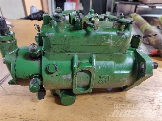 John Deere 3140 Двигуни