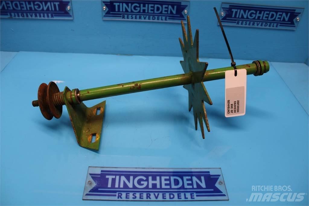 John Deere 348 Захвати для мішків