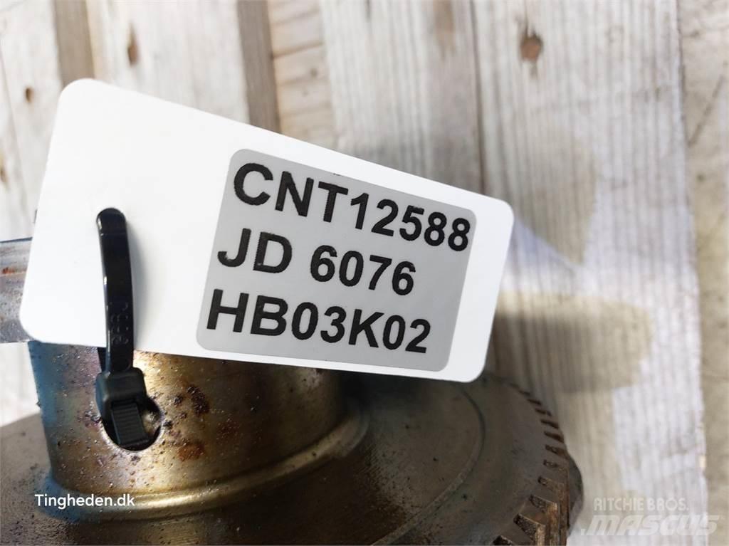 John Deere 4055 Двигуни