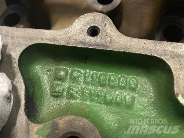 John Deere 4239 Двигуни