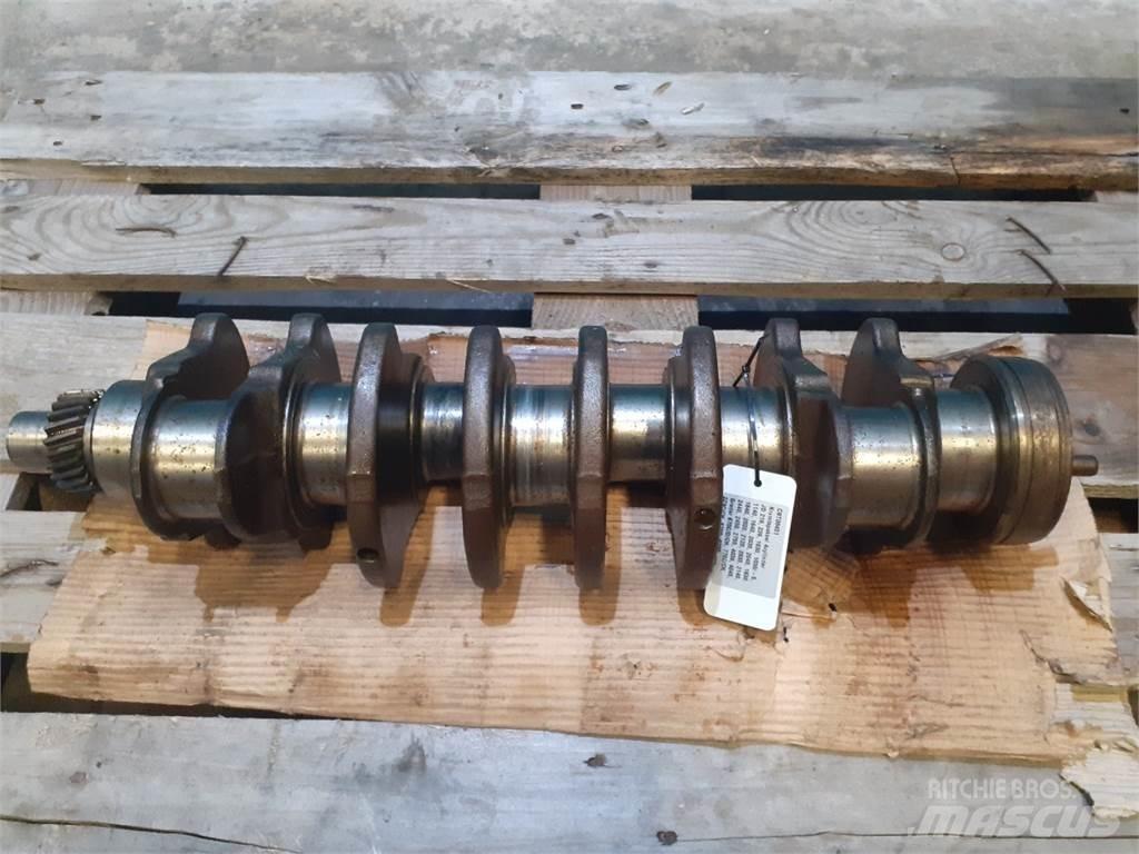 John Deere 4239 Двигуни