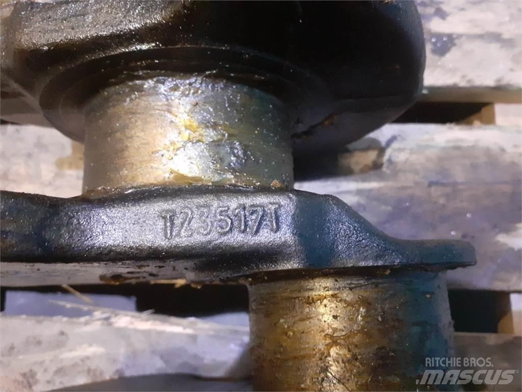John Deere 4239 Двигуни
