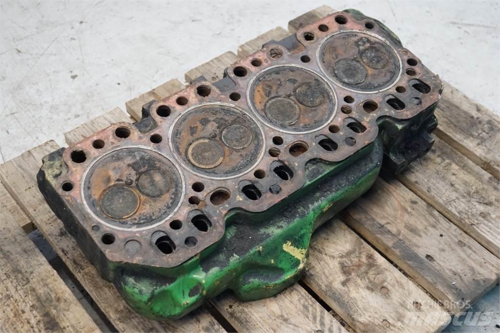 John Deere 4239 Двигуни
