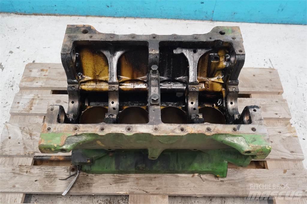 John Deere 4239 Двигуни
