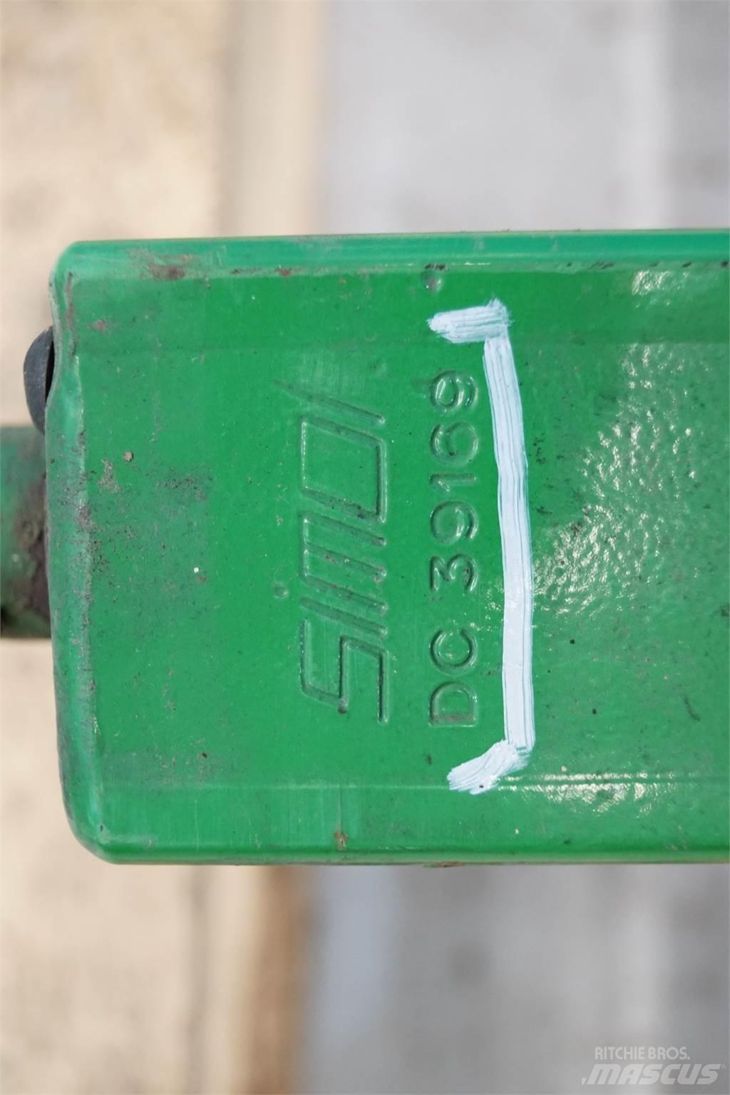 John Deere 590 Сільгосптехніка - Інші