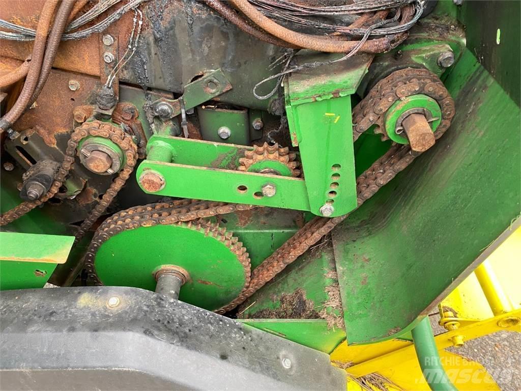 John Deere 592 Рулонні прес-підбирачі