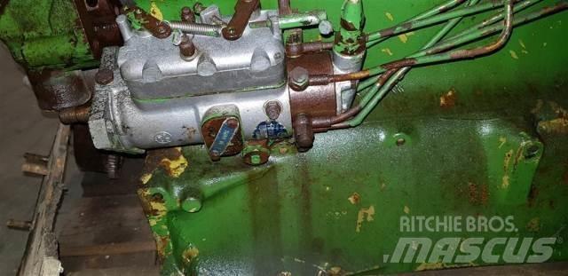 John Deere 6329 Двигуни