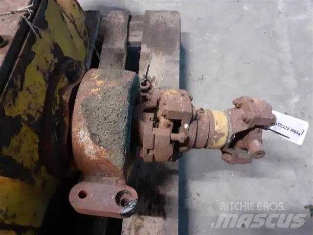 John Deere 644A Осі