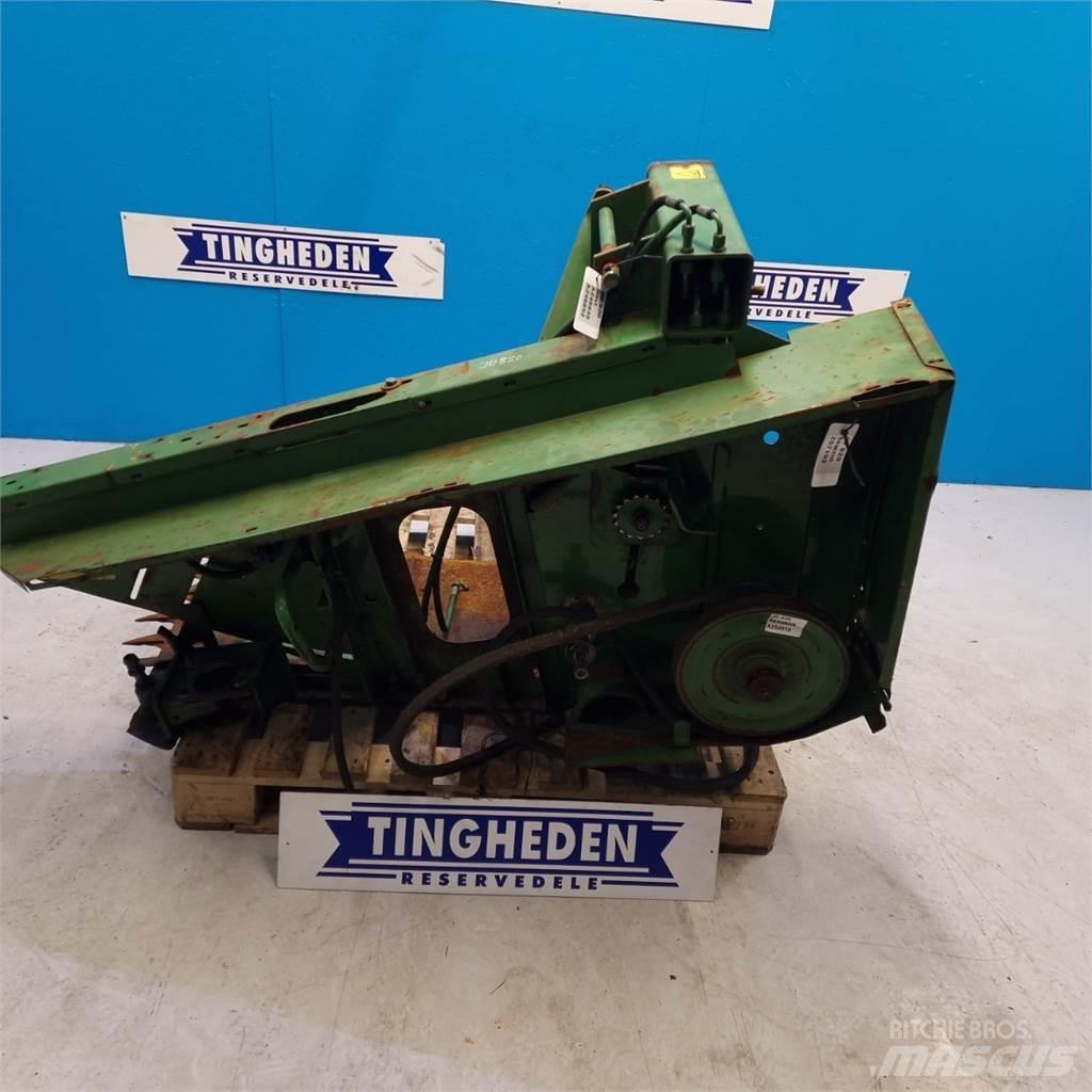 John Deere 820 Додаткове обладнання для збиральних комбайнів