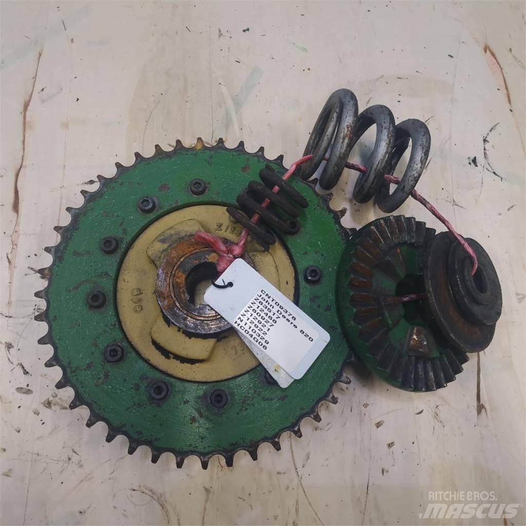 John Deere 820 Додаткове обладнання для збиральних комбайнів
