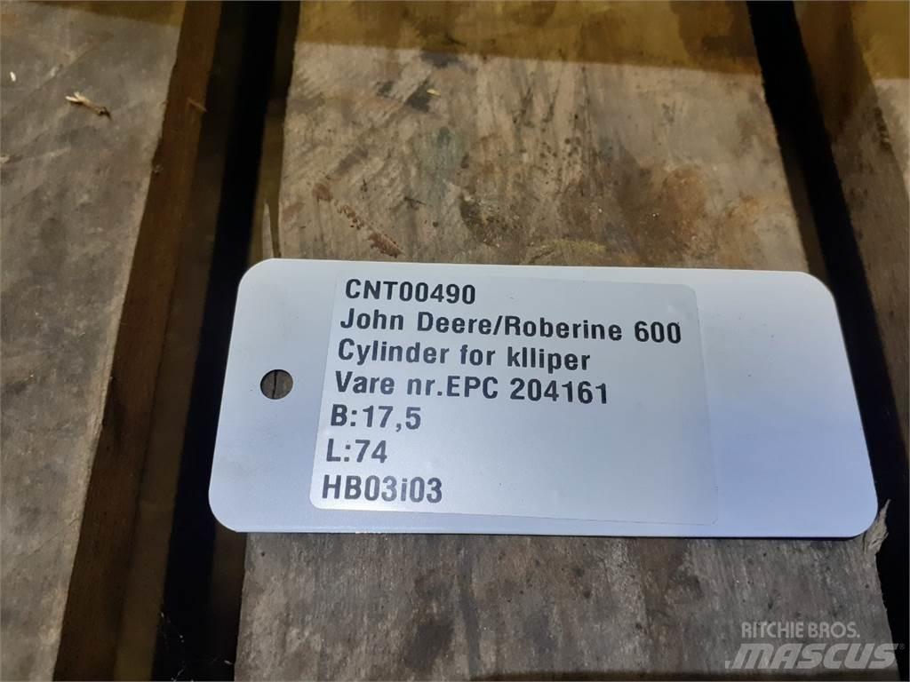 John Deere 900 Газонокосарки-роботи