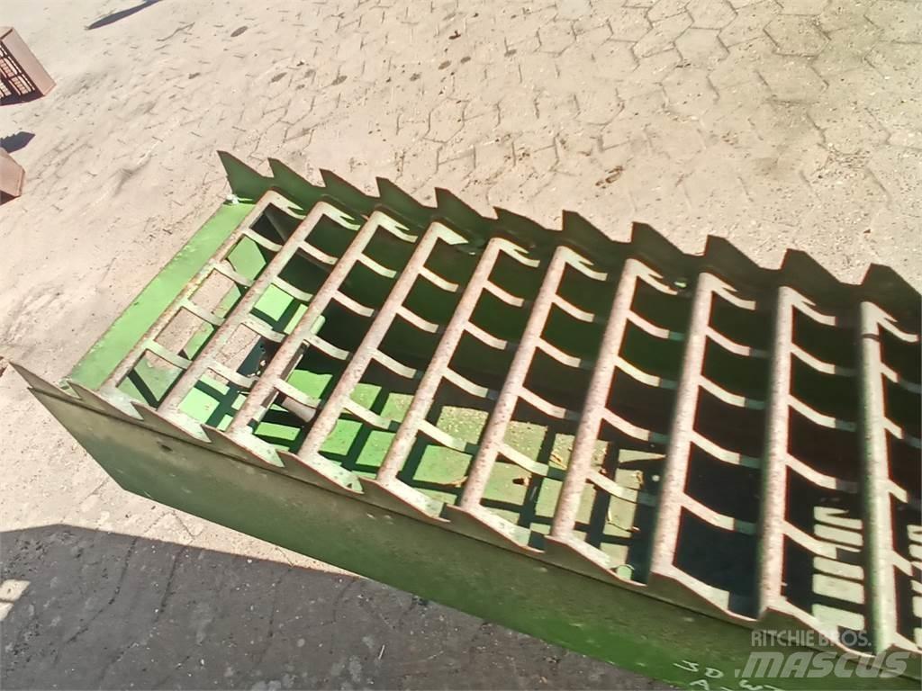 John Deere 9540 Додаткове обладнання для збиральних комбайнів