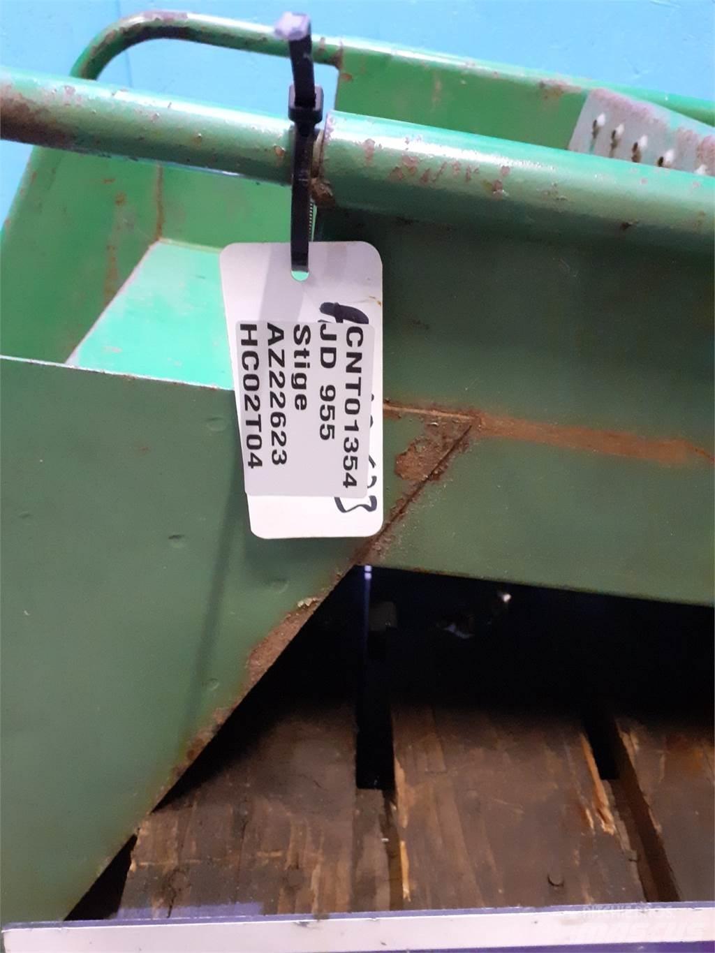 John Deere 955 Кабіна