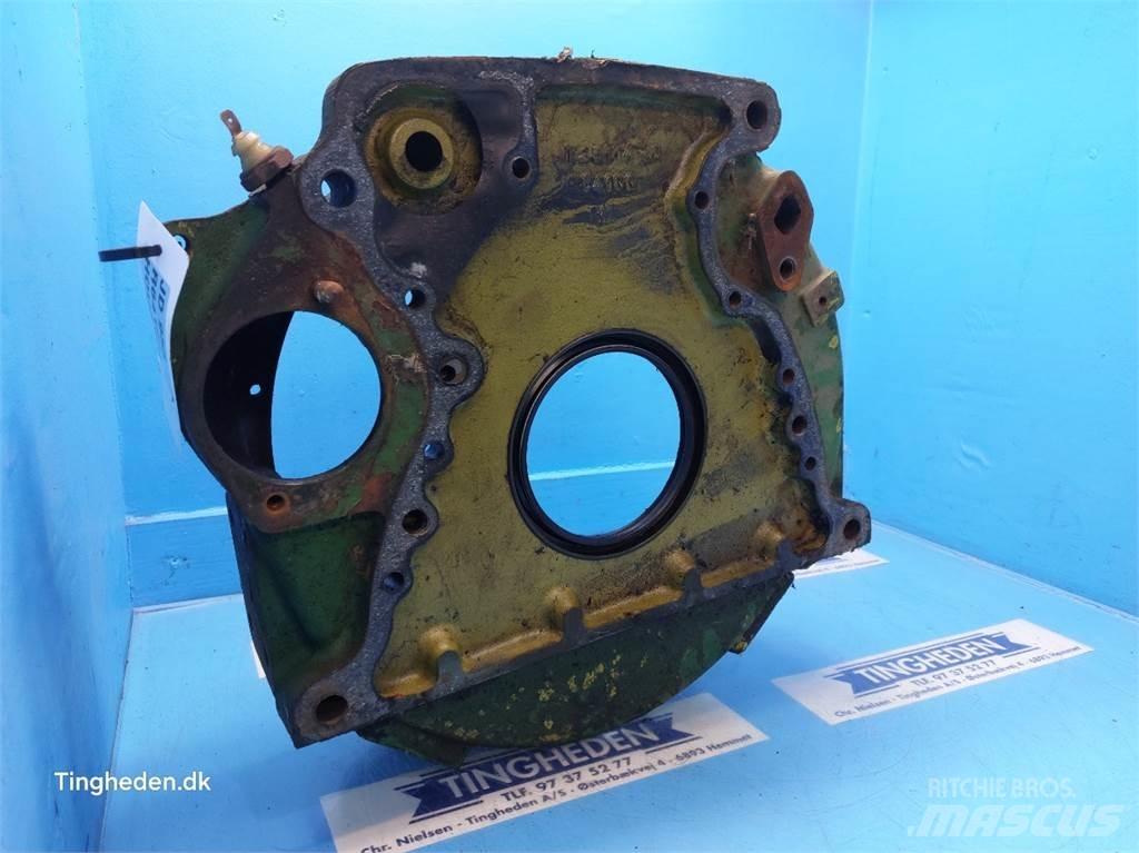 John Deere 955 Двигуни