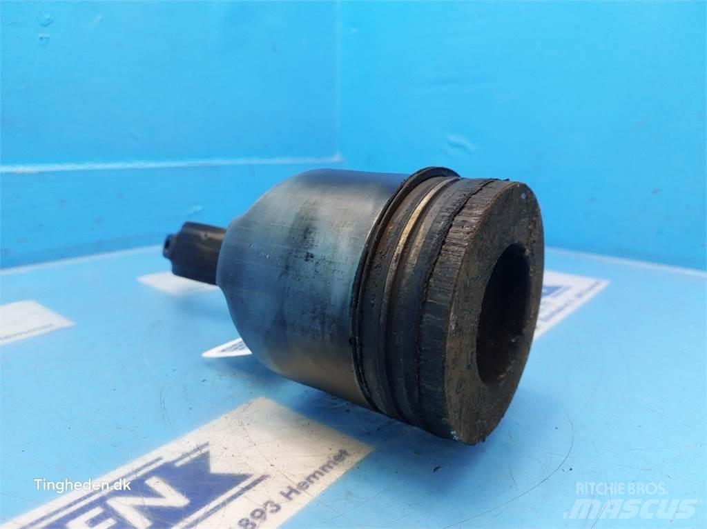 John Deere 955 Двигуни