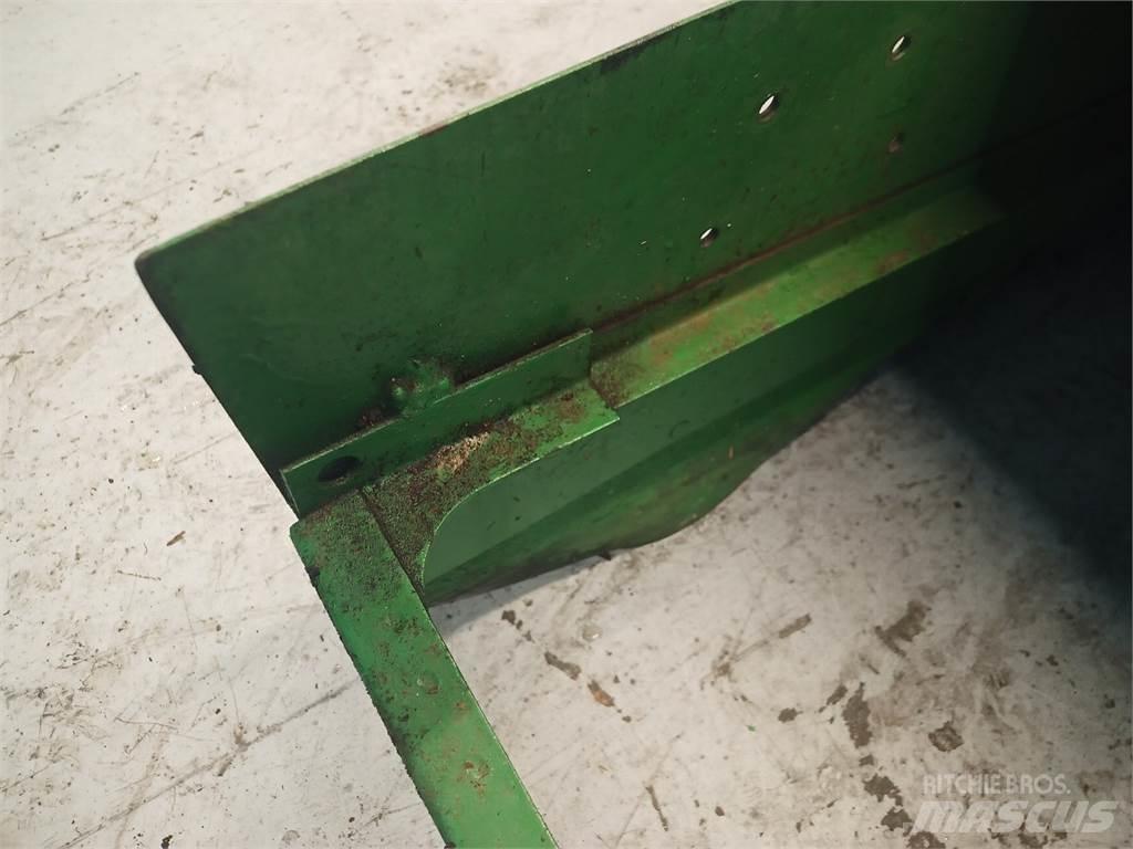 John Deere 965 Розсіювачі солі та піску