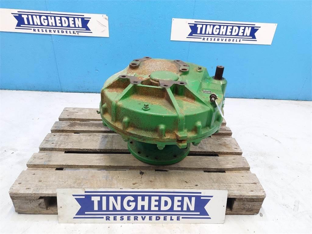 John Deere 9880 Додаткове обладнання для збиральних комбайнів