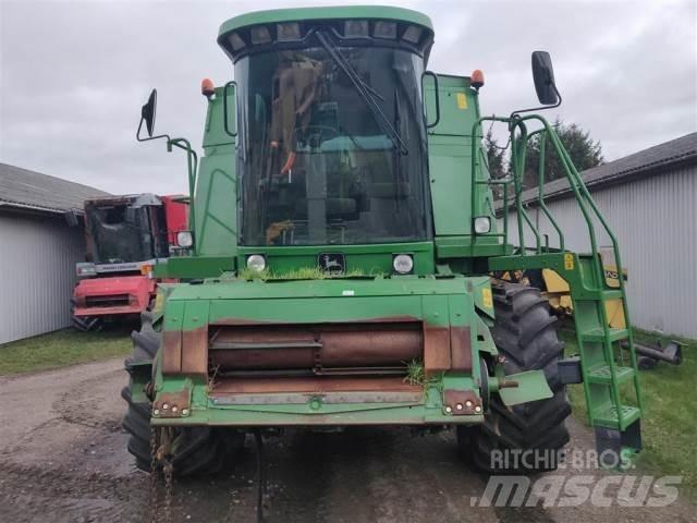 John Deere CTS Зернозбиральні комбайни