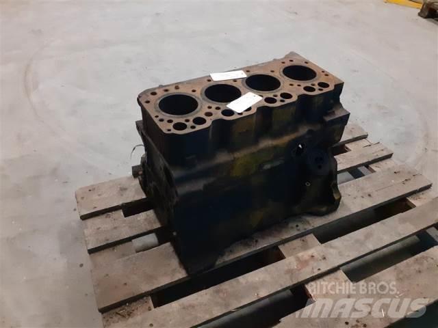 John Deere M53LW Двигуни