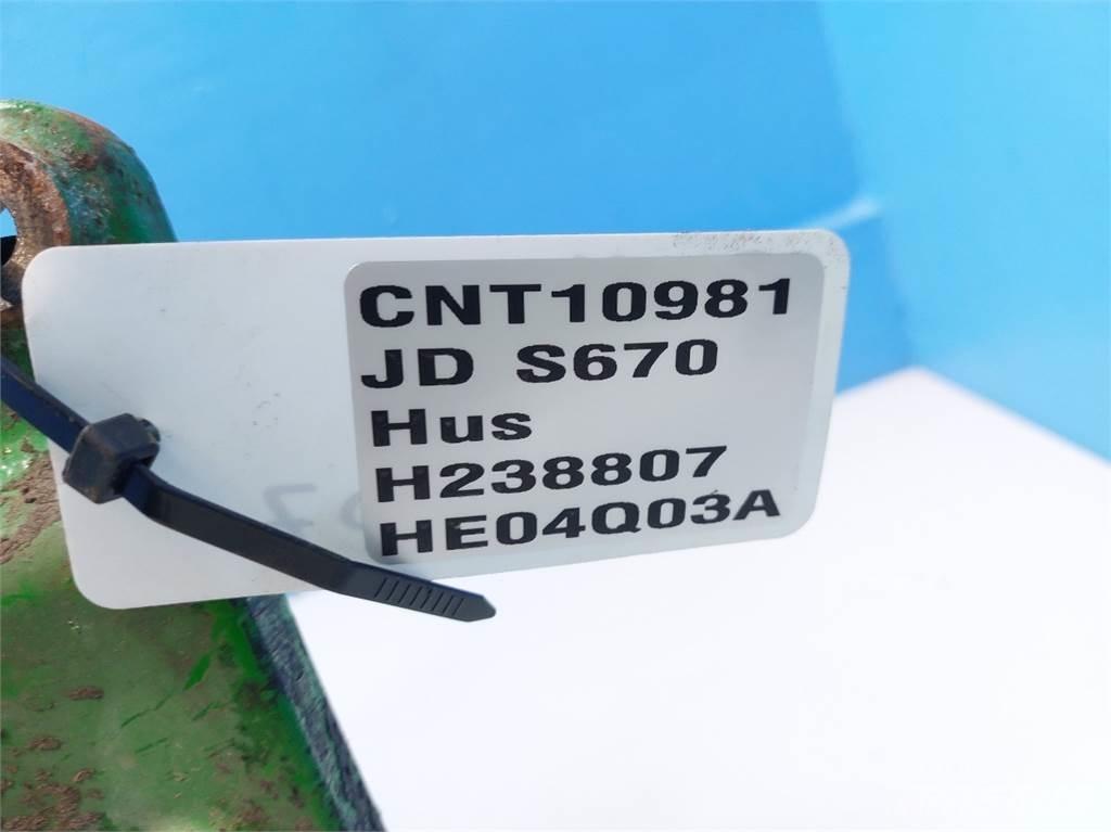 John Deere S670 Двигуни