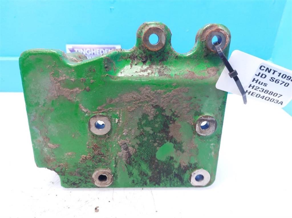 John Deere S670 Двигуни