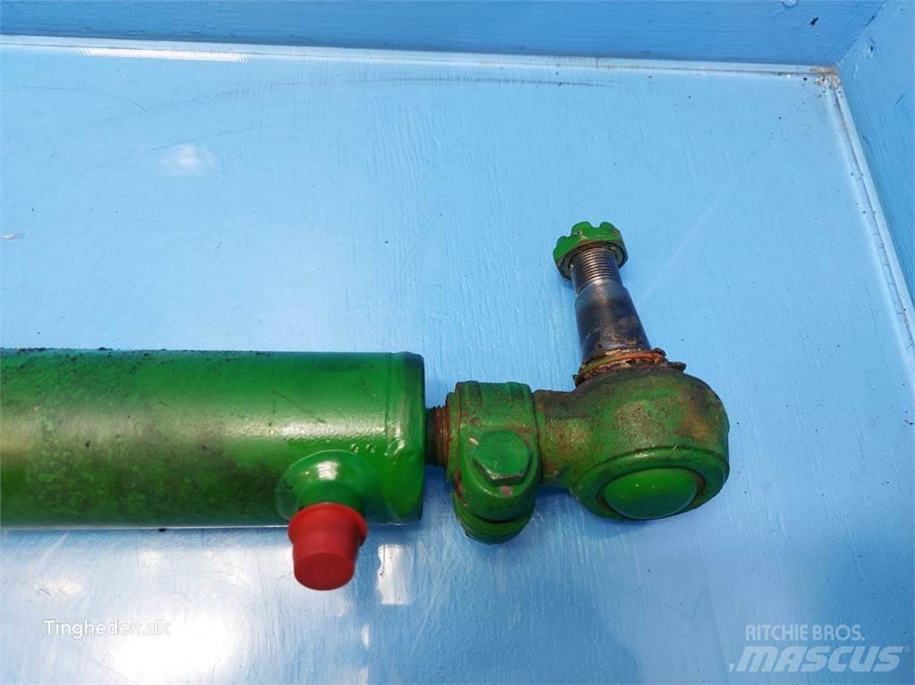 John Deere T660I Гідравліка