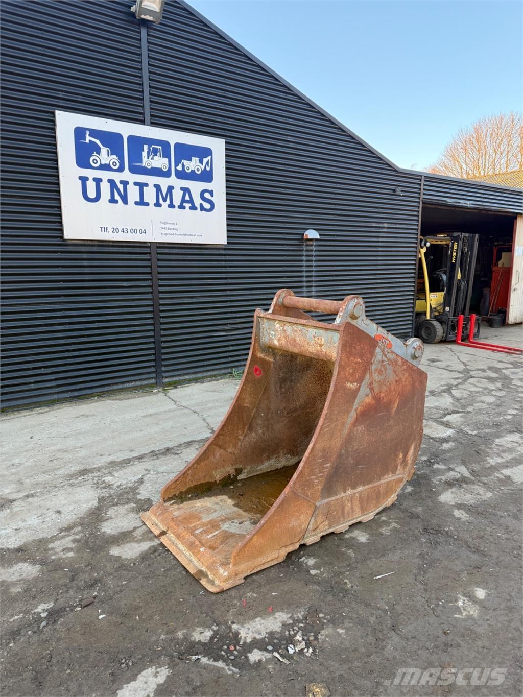 JST Graveskovl Ковші