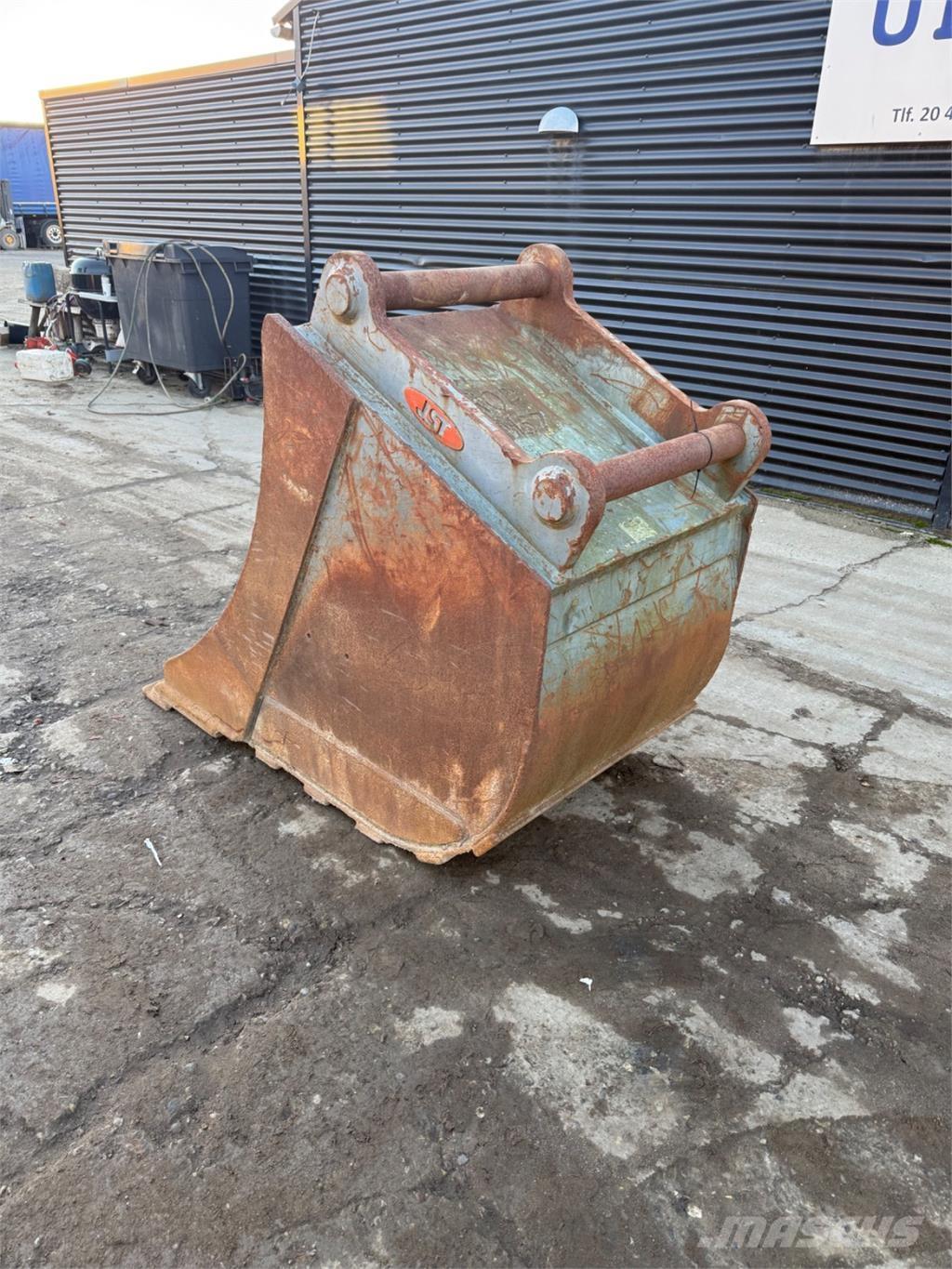 JST Graveskovl Ковші