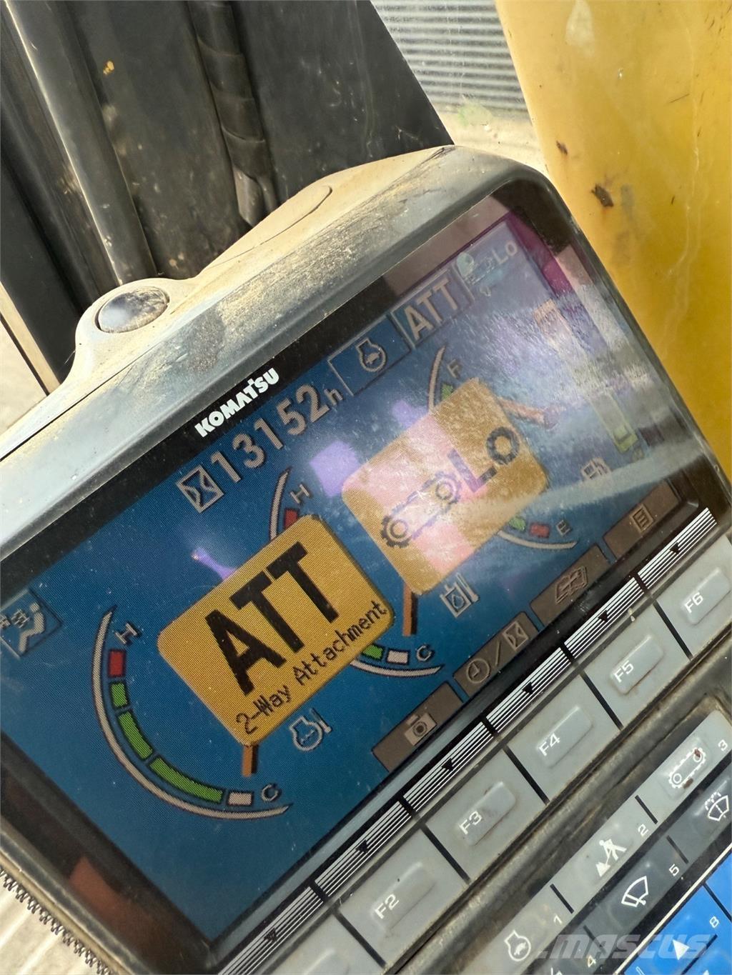 Komatsu PC290 Гусеничні екскаватори