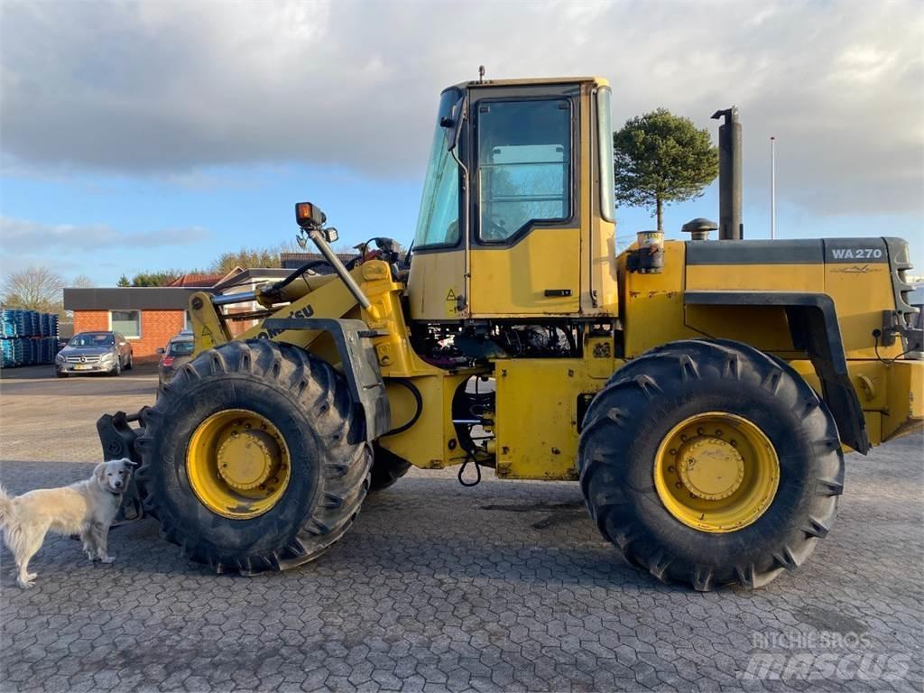 Komatsu WA270 Фронтальні навантажувачі