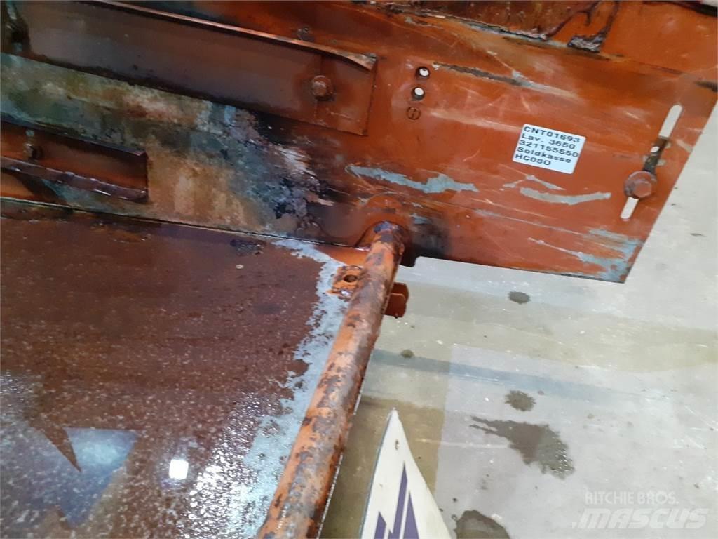 Laverda 3650 Розсіювачі солі та піску