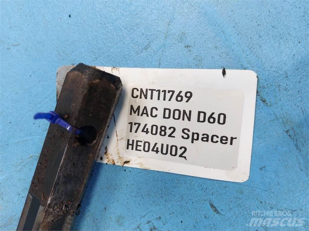 MacDon D60 Додаткове обладнання для збиральних комбайнів