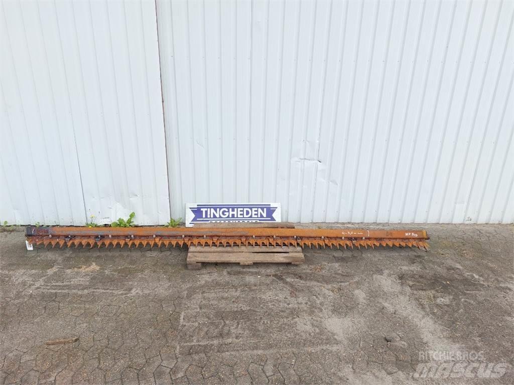 MacDon D60 Додаткове обладнання для збиральних комбайнів