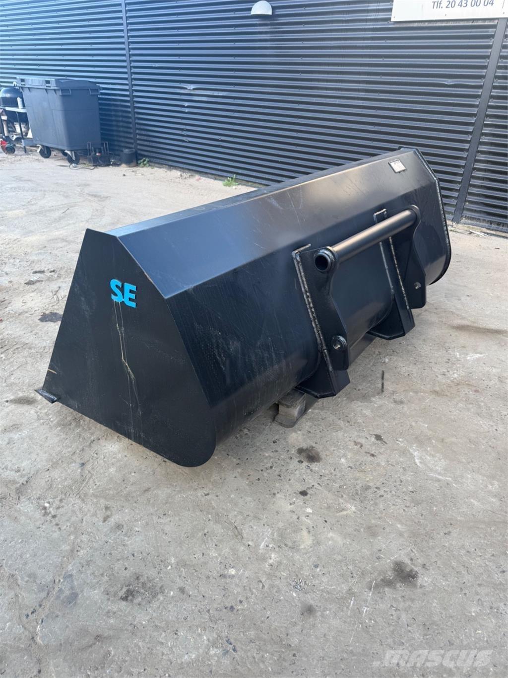 Manitou skovl Ковші