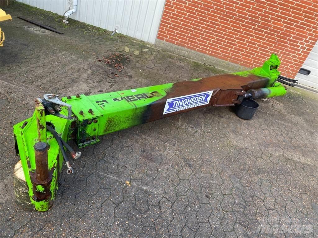 Merlo 28.7 Бони і ковші
