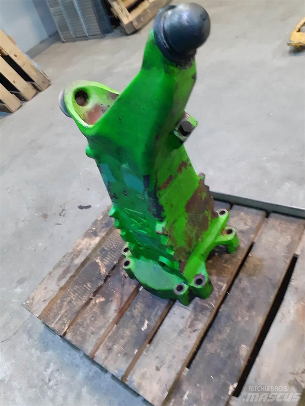 Merlo 28.7 Осі