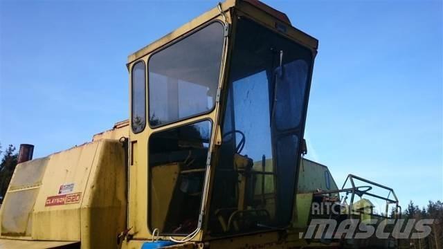 New Holland 1520 Кабіна