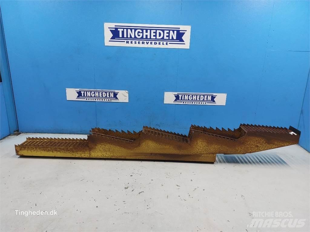 New Holland 1530 Додаткове обладнання для збиральних комбайнів
