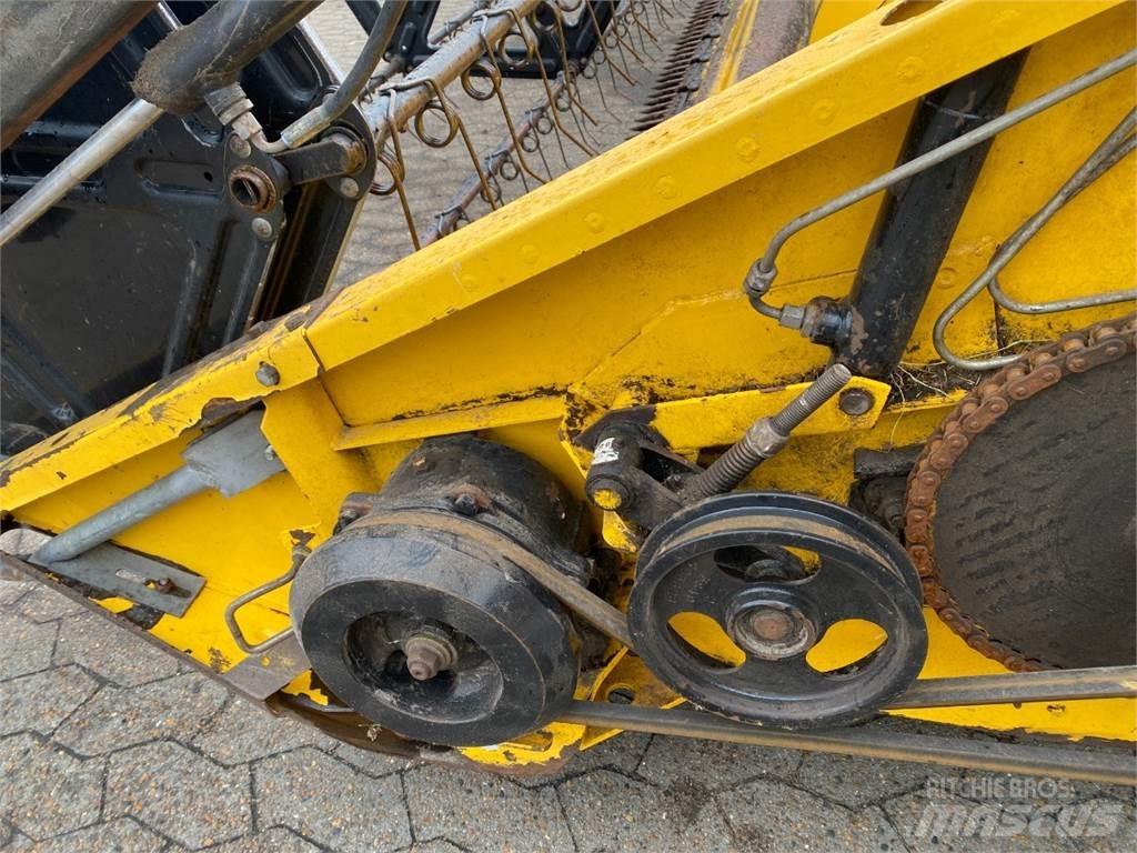 New Holland 24 Додаткове обладнання для збиральних комбайнів