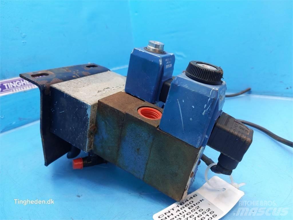 New Holland 4860 Гідравліка