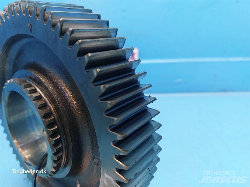 New Holland 6640 Коробка передач