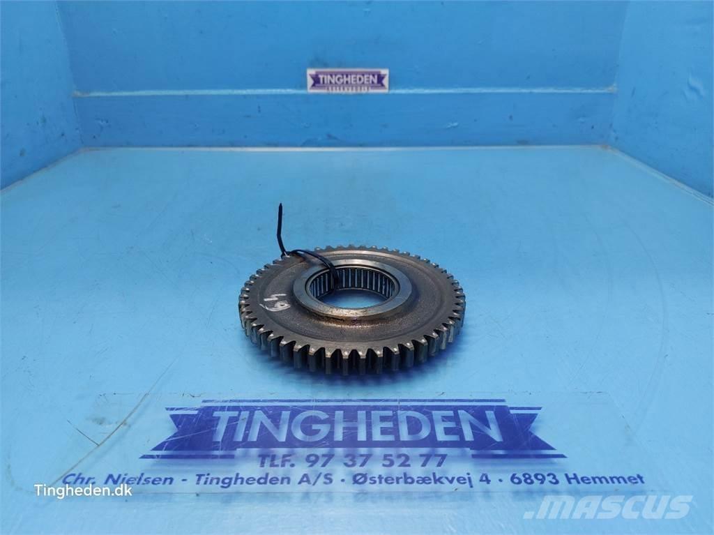 New Holland 6640 Коробка передач