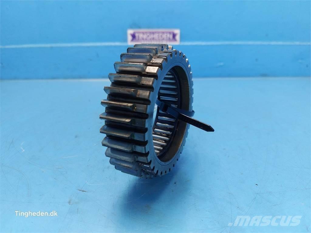 New Holland 6640 Коробка передач