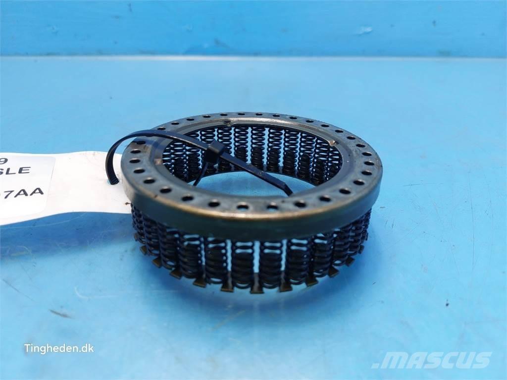 New Holland 6640 Коробка передач
