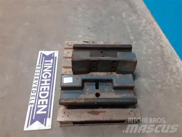 New Holland 8340 Фронтальні ваги