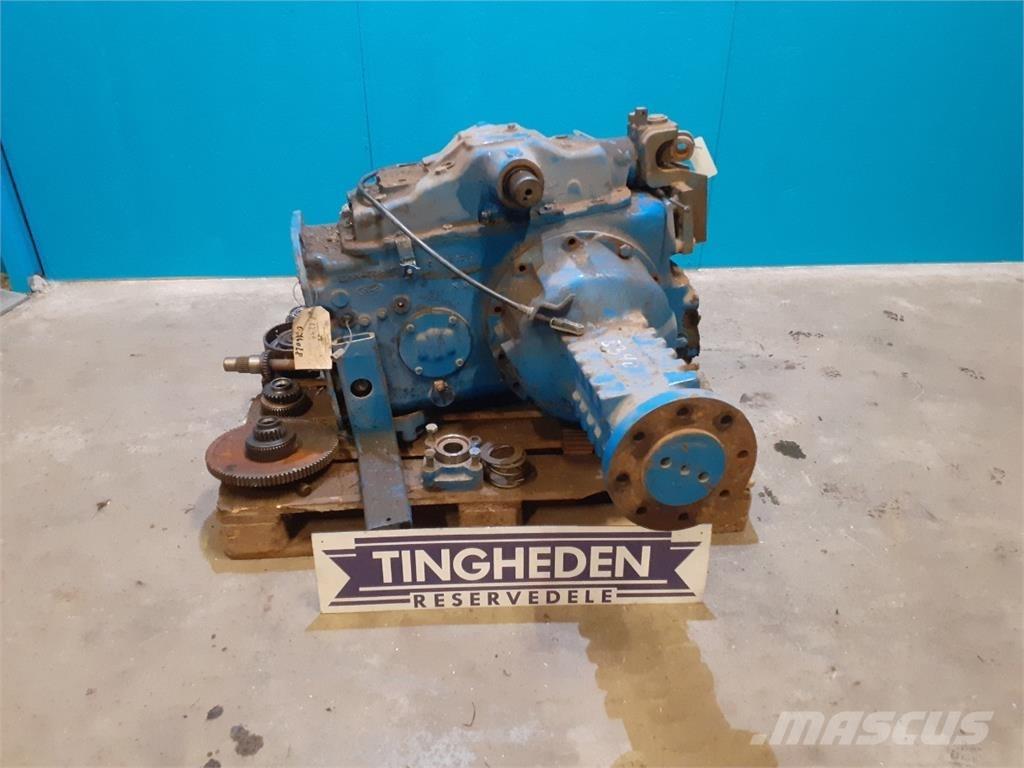 New Holland 8340 Коробка передач