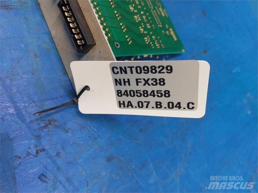 New Holland FX38 Електроніка