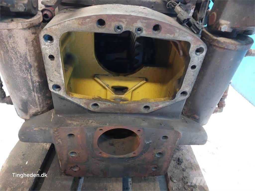 New Holland G190 Коробка передач