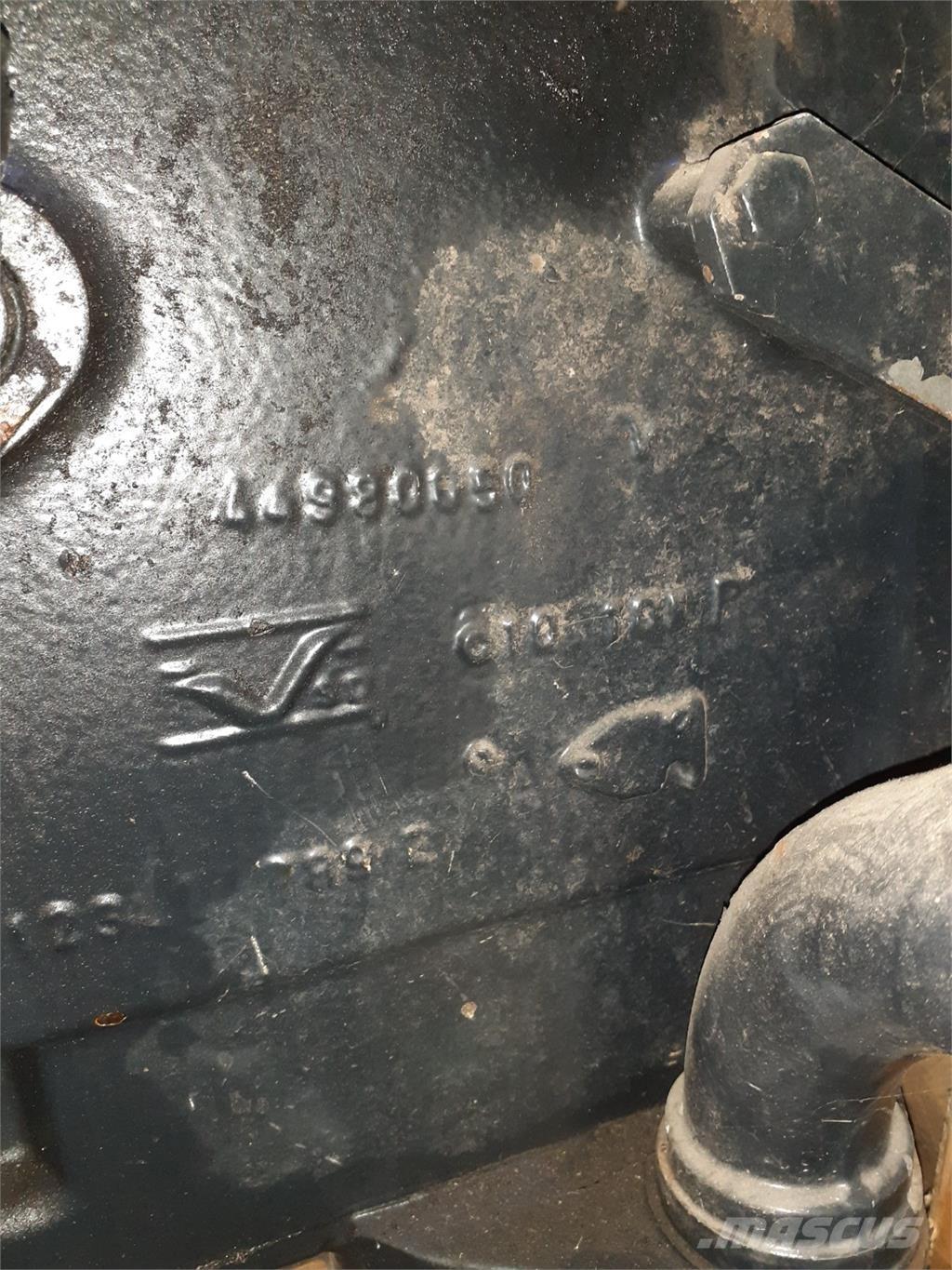 New Holland L85 Коробка передач