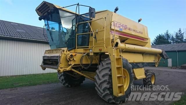 New Holland TF46 Зернозбиральні комбайни
